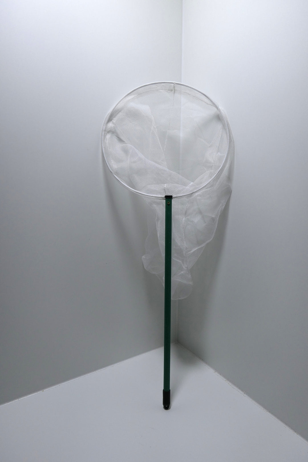 Kescher grün/weiß mit 60 cm langen Stiel