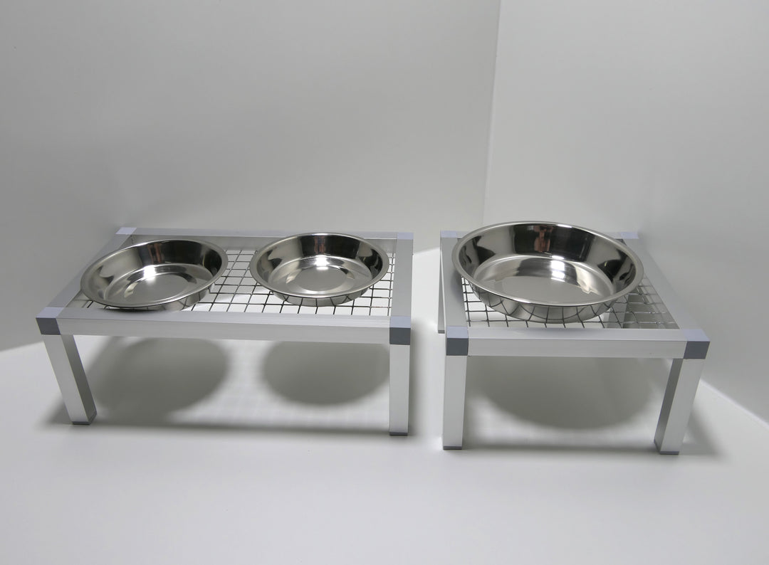 Futtertisch 2er mit zwei Edelstahlnäpfen