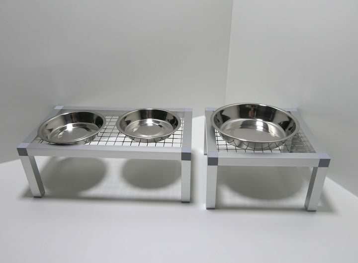Futter-/Wassertisch  1er oder 2er incl. Edelstahlnäpfe