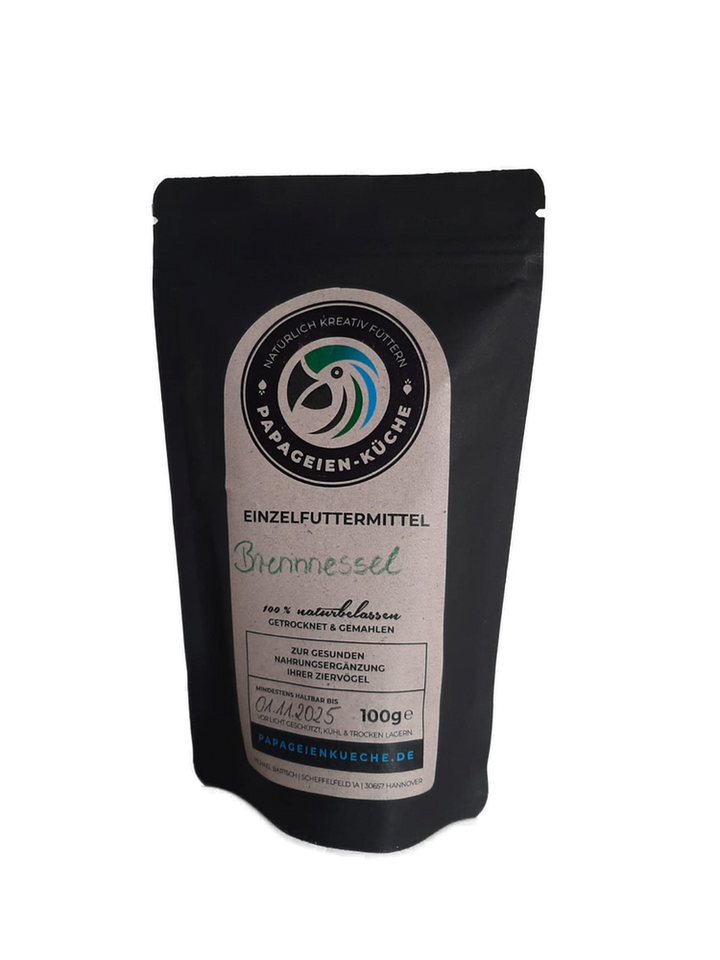 Brennnessel-Pulver aus der Papageien-Küche