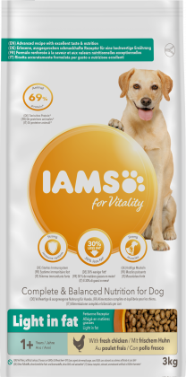 IAMS für Vitality Fettarm Trockenfutter  mit frischem Huhn für ausgewachsene Hunde (Light in Fat)
